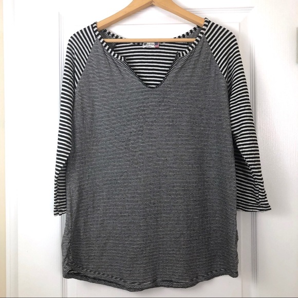 Kut from the Kloth Tops - Kut from the Kloth Black & White Striped Top
